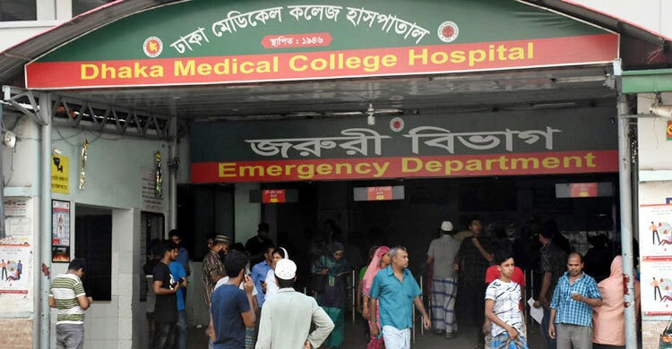 সুপ্রিম কোর্টের ভেতরে ছাদ থেকে পড়ে এক শ্রমিকের মৃত্যু